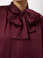 MINI-JURK MET STRIK
€ 199,00
Dante6-Leigh mini-jurk met strik