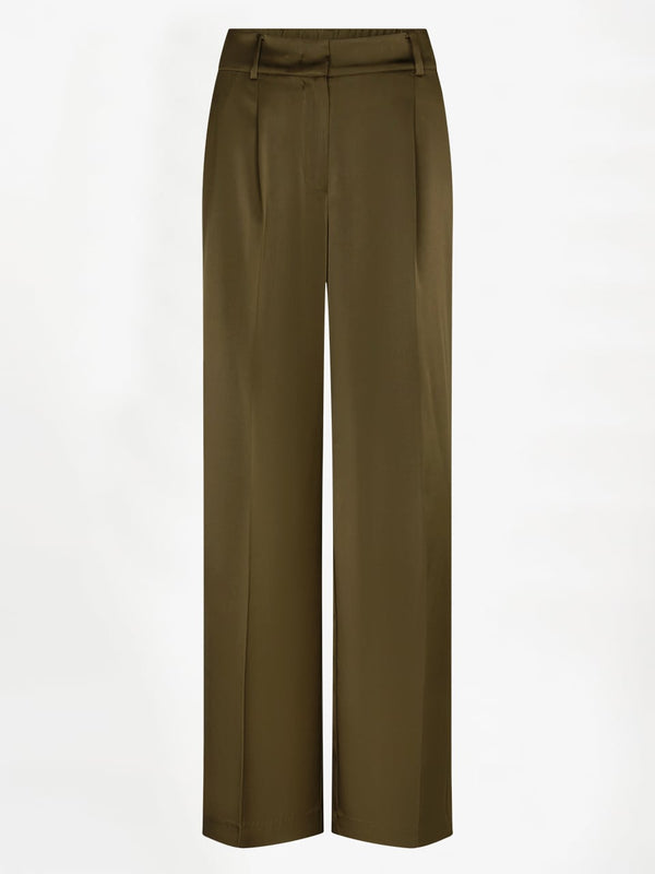 Dante 6 TAILORED SATIJNEN PANTALON
€ 179,00
Dante6-Jules tailored satijnen pantalon
Kleur: Olijfgroen